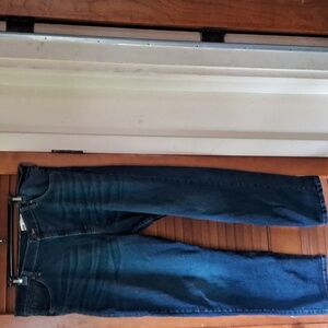 Wrangler men's size 40 x 30 relaxed fit denim jeans